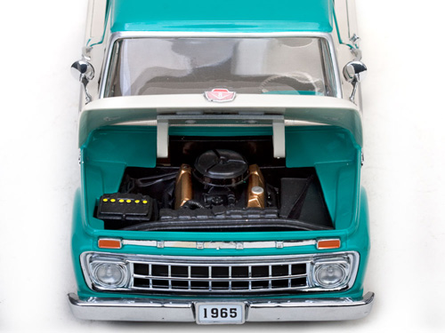 1965 Ford F-100 Custom Cab Pickup – Wimbledon White/Holly Green