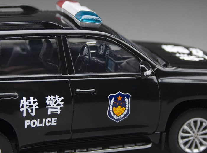 Toyota Land Cruiser Prado 2018 - Beijing Police (SWAT)(limited edition 999pcs) - Image 4